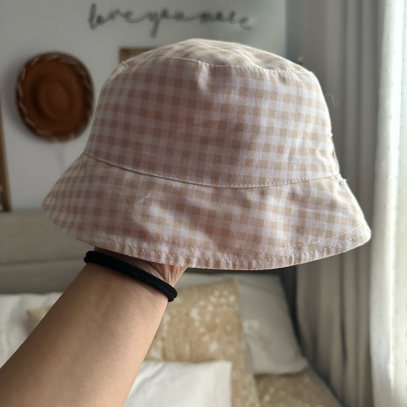 Babies bundle of bucket hats - Picture 3 of 4